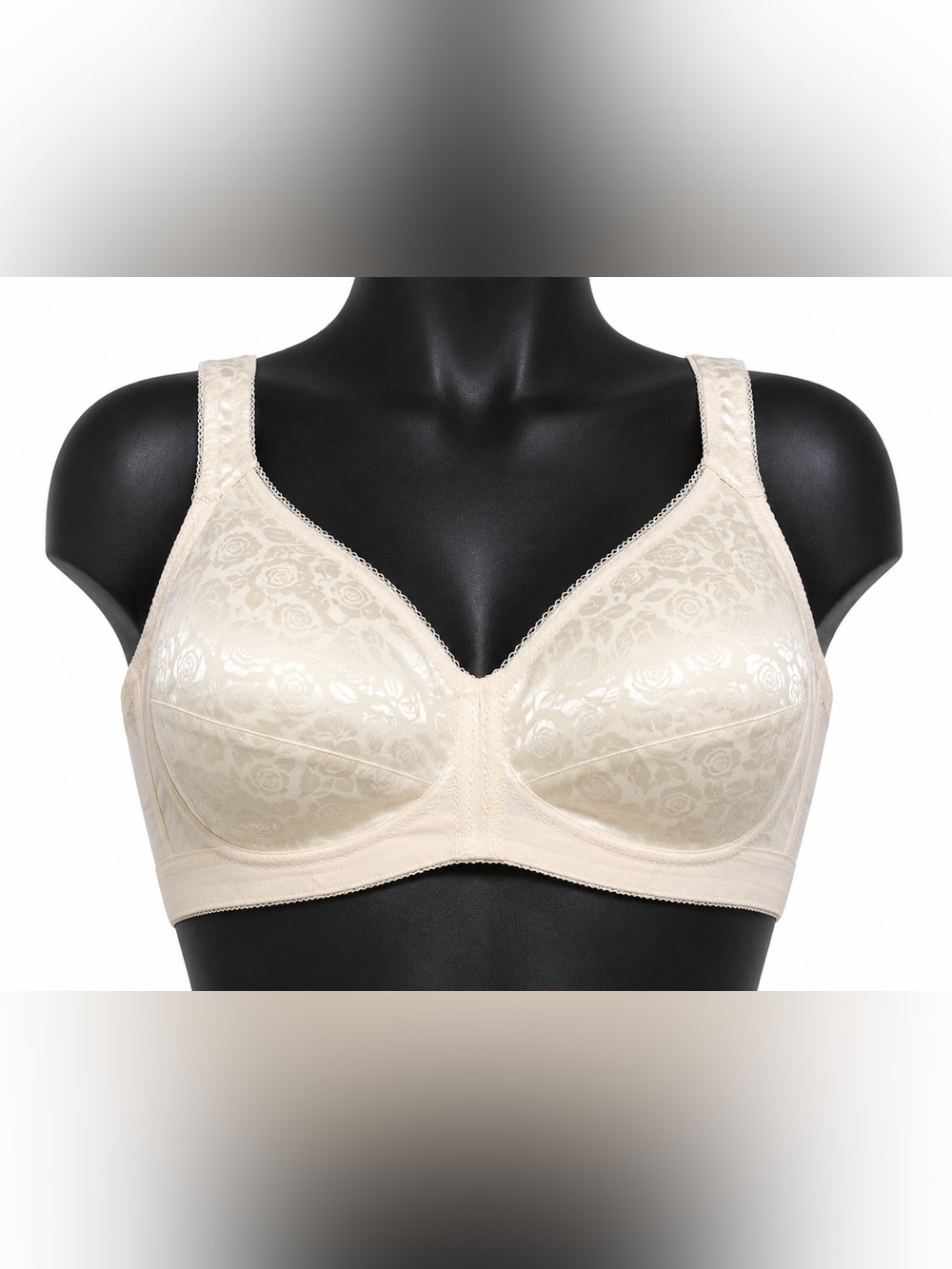 Playtex Curvy Confident Beautiful Plus Size Wirefree Bra Nude NWOT Padded Straps